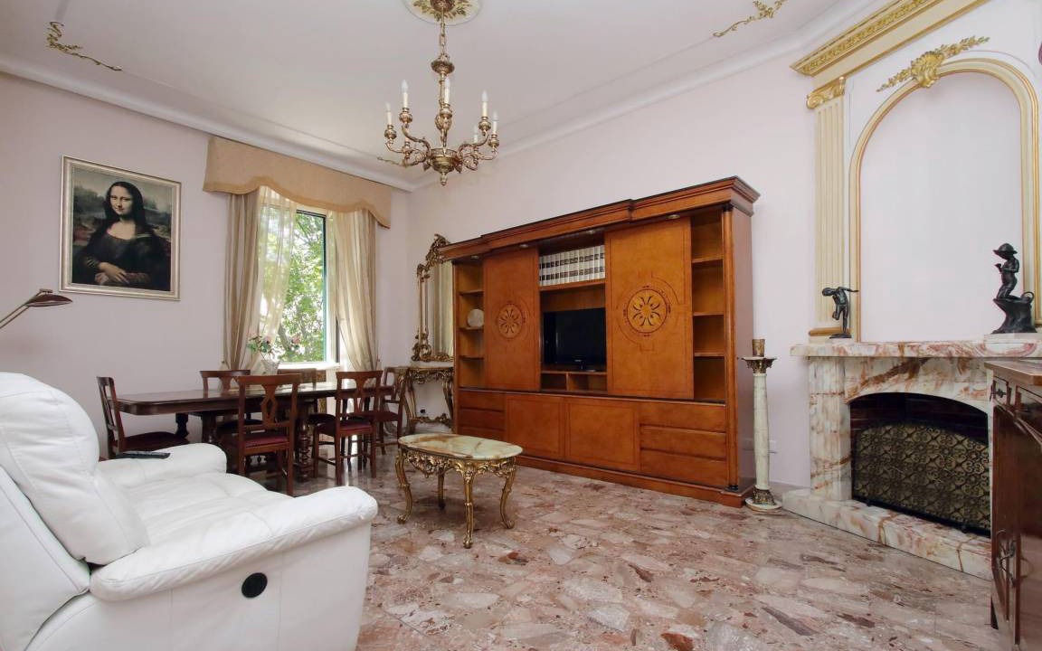 Vatican Apartment | 150 m² Apartment ∙ 3 bedrooms ∙ 7 guests