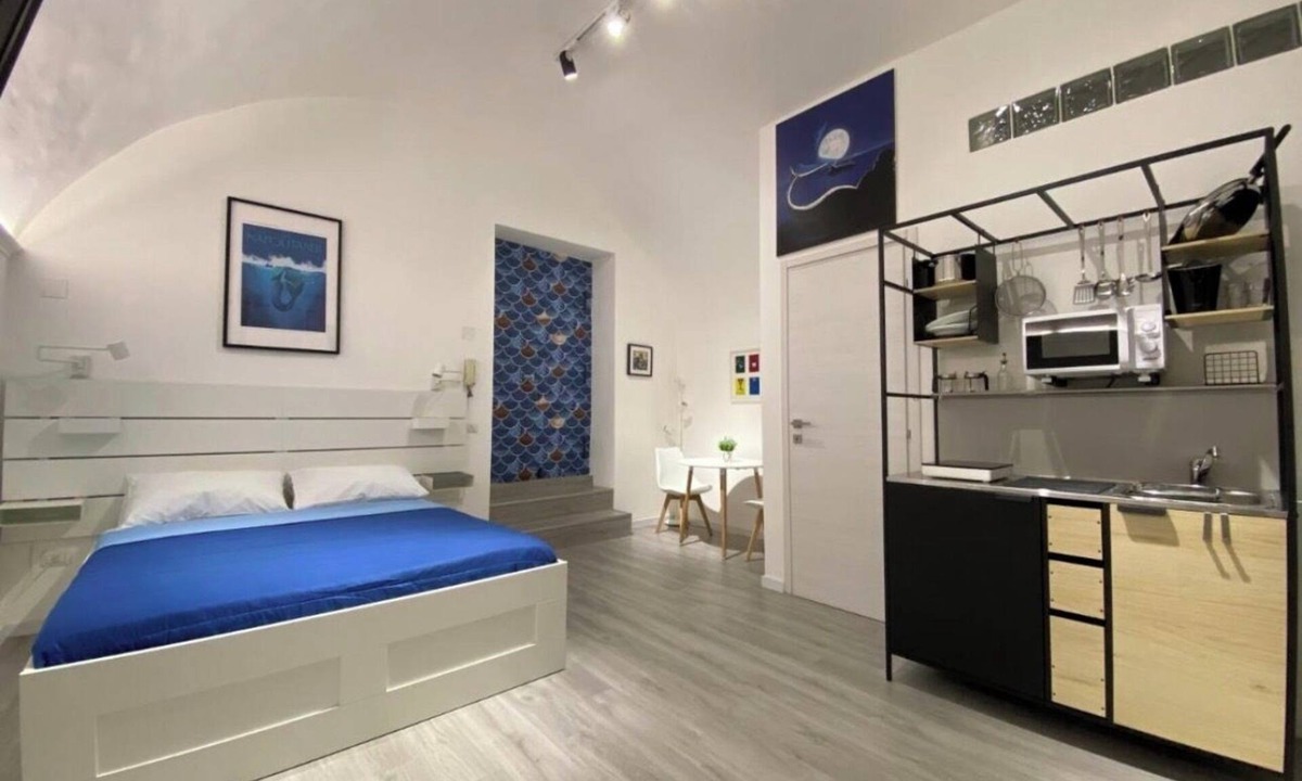 Arenella Apartment | Just a short walk from the subway and near the historic center of Naples