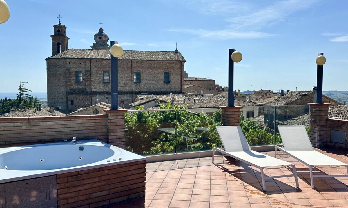 Castelfidardo Apartment | K04 - Castelfidardo, one-room apartment with terrace and panoramic view