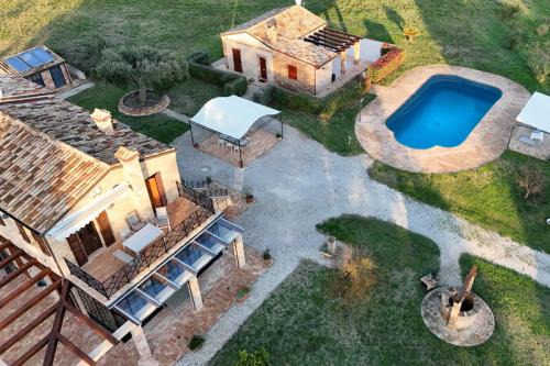 Castelfidardo Apartment | K06 - Trilocale Rosmarino, porzione di villa con piscina