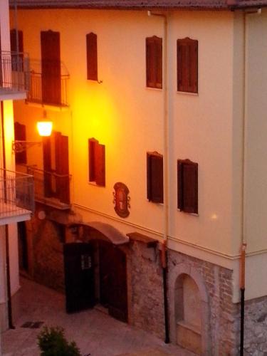 Fondi House | L'Antipapa