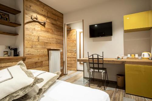 Courmayeur Apartment | L'Atelier du Temps - Maison Ida