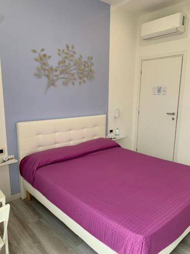 Sambuceto House | La Bussola Airport Affitta Camere