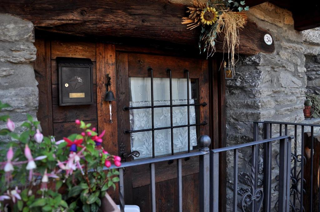Plan D'introd House | La Casa dei Tre Gufetti