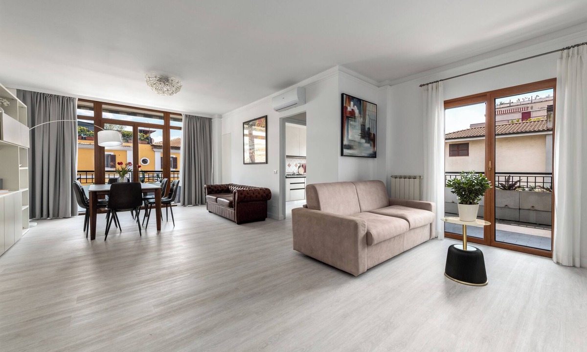 Aurelio Apartment | La Casa del Tomo - Metro A - Private Parking - 6 Guests