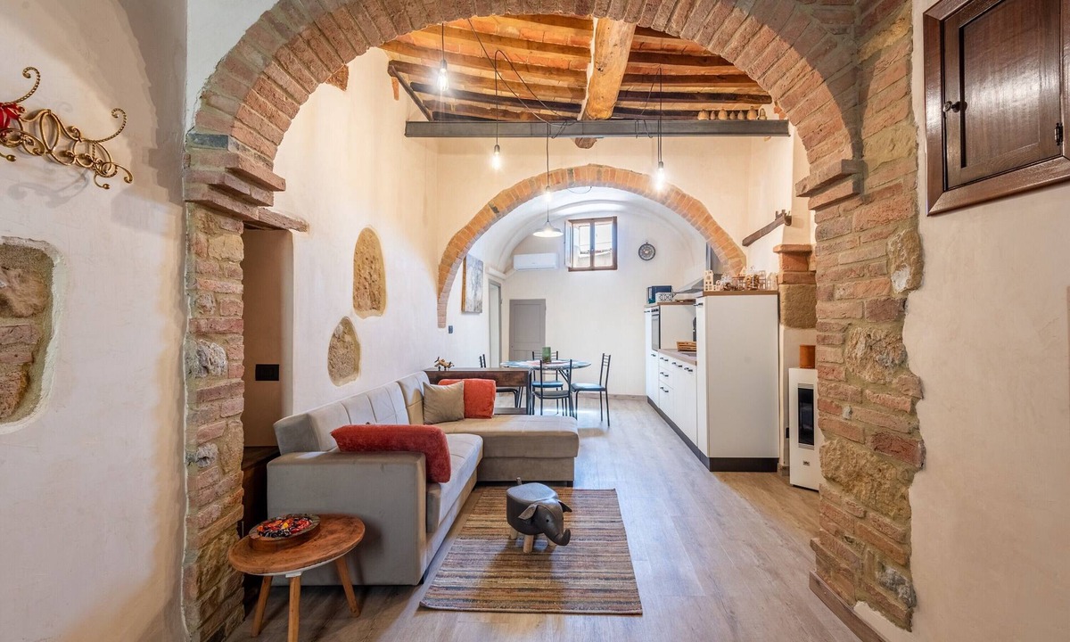 Petroio Apartment | La Casa Di Memmo in the Heart of the Sienese Countryside