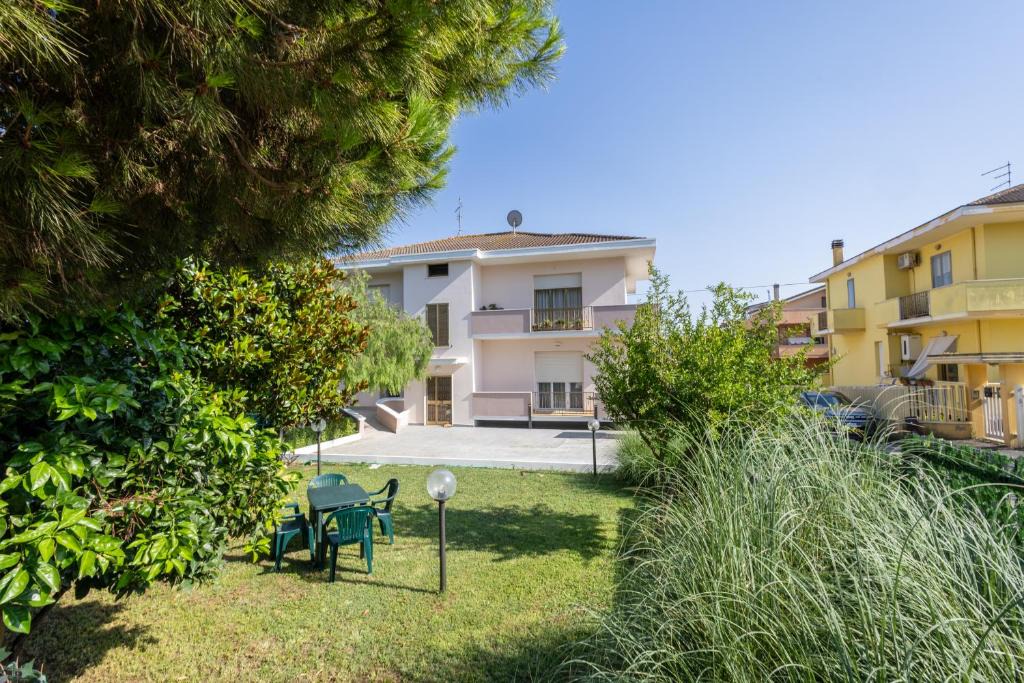 San Martino Bassa House | La Casa di Pan