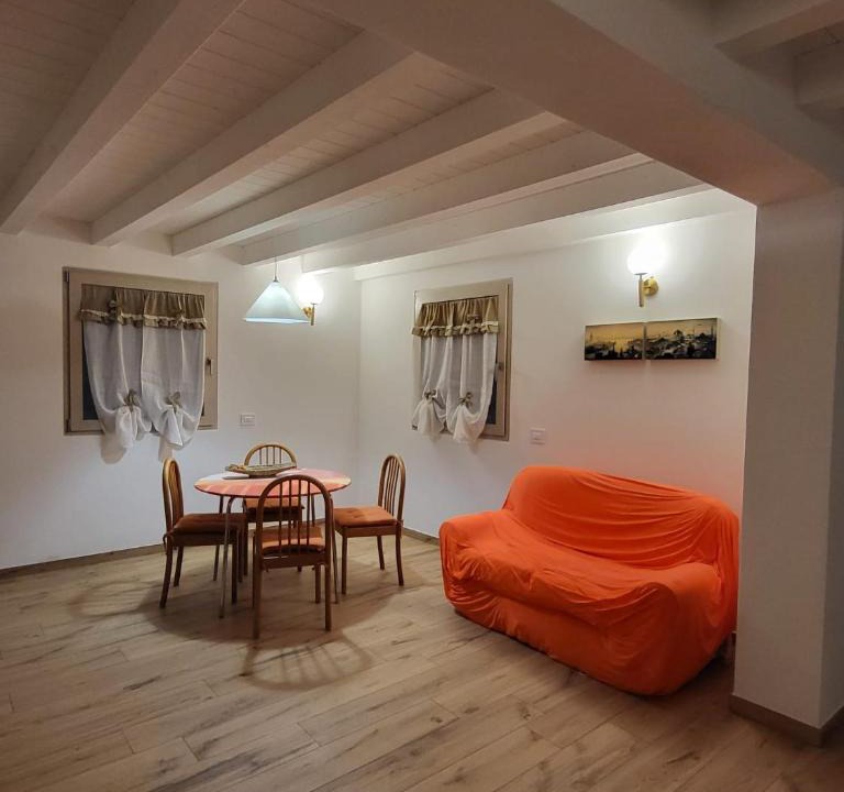 Buon Pastore-Sant'Agnese-San Damaso House | La casa di Pluto