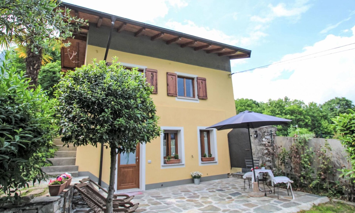 Casale Corte Cerro House | La Casetta by Interhome