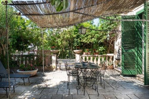 Municipio 5 Apartment | La Casina 1805 by Wonderful Italy