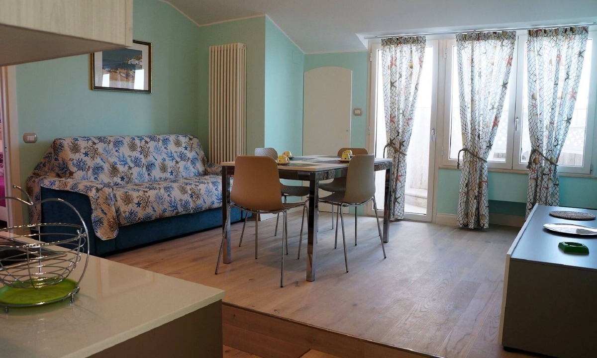 Grottammare Apartment | La Conchiglia Apartment. A jewel on the sea and in the center
