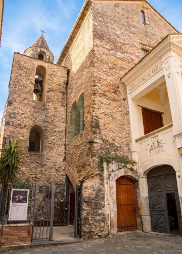 Rione Duomo Apartment | La corte di San Pietro