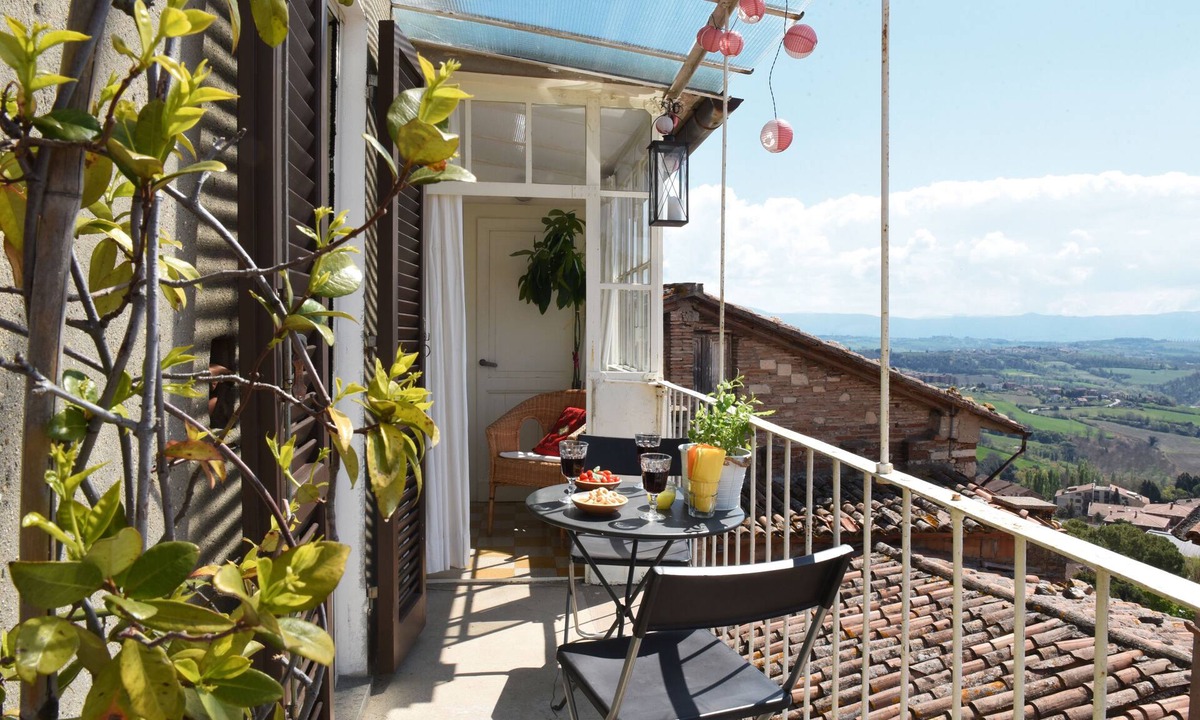 Todi Apartment | La Gardenia - Historic Artist’s Home with Stunning Views