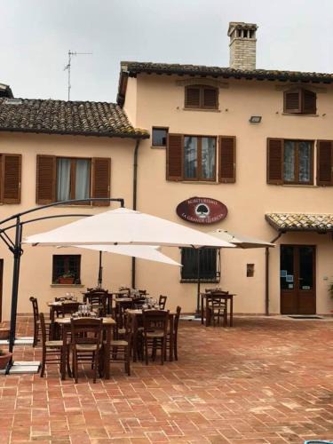 Montefalco Bed & Breakfast | La Grande Quercia