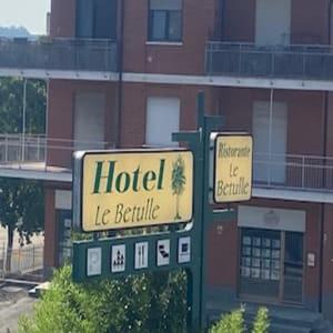 Santa Vittoria d'Alba Hotel | La locanda delle betulle hotel and restaurant