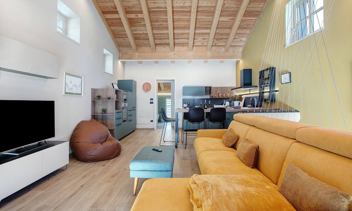 Aosta Apartment | La Maison De Ida - Grande Apartment with Mountain View, Wi-Fi and Air Conditioning