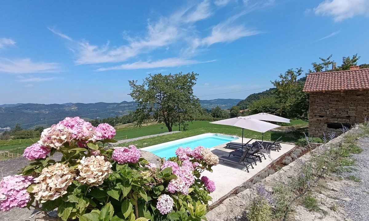 San Giorgio Scarampi House | La Margherita Country House