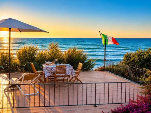 Localita Cucchiara Apartment | La Margherita Private Sea Terrace