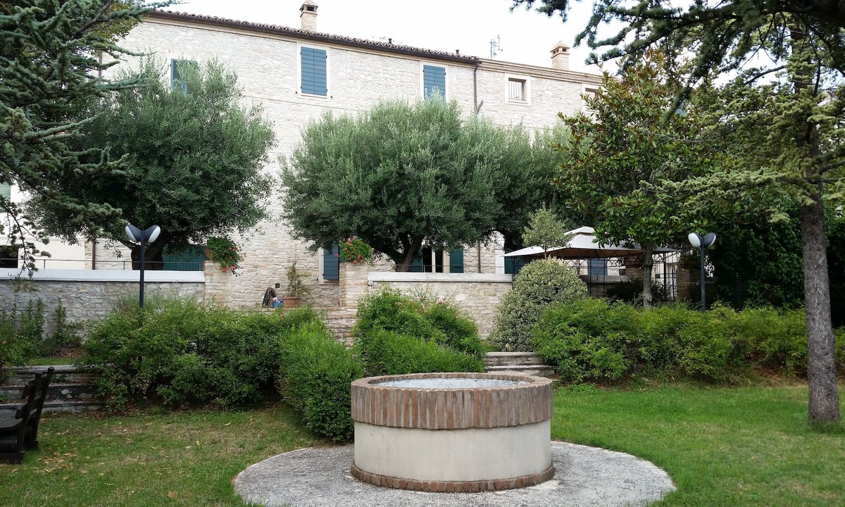Avenale Apartment | La Panoramica (apartment overlooking the mountains (Catarì))
