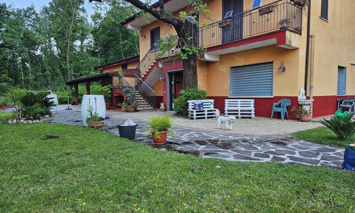 Senerchia House | LA ROVERELLA FARMHOUSE ROOM 1