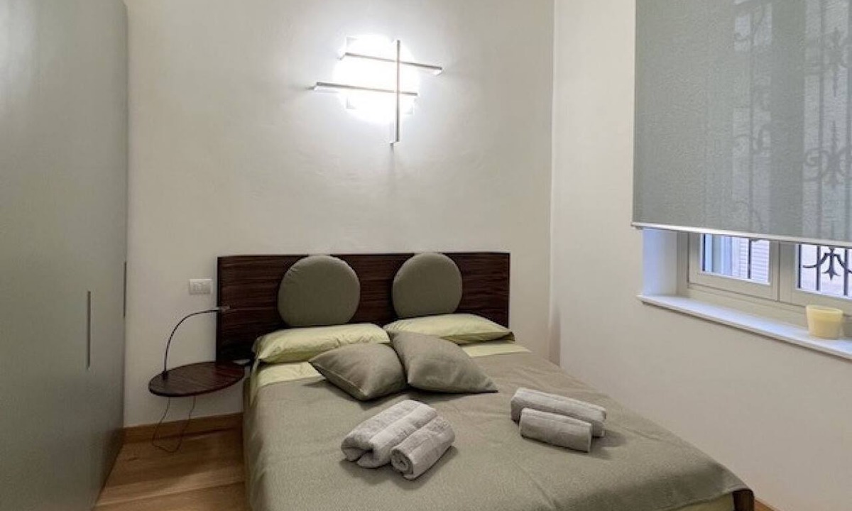 Roman Quarter Apartment | La Soglia Silenziosa