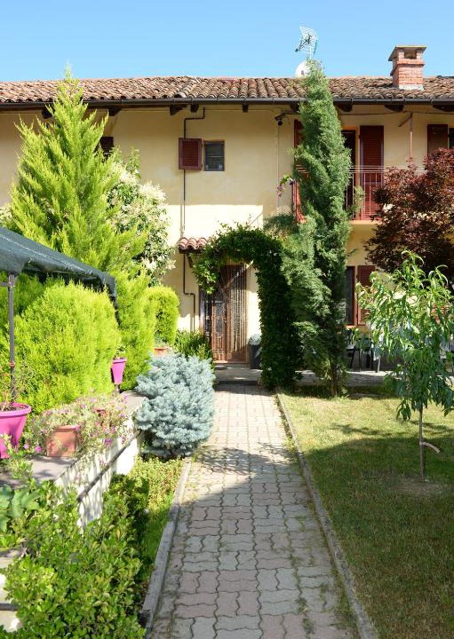 Valleandona Bed & Breakfast | La Valle B&B Asti