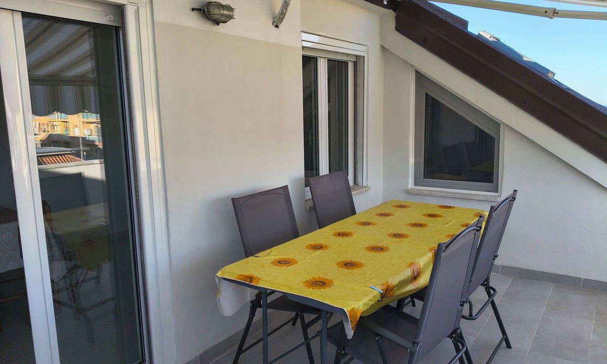 San Benedetto del Tronto House | Laganas Sbt - Renovated Apartment Near the Beach with a Large Terrace
