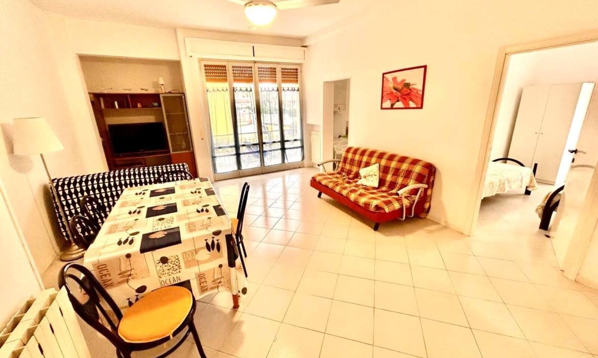 Marcelli Apartment | Large quadrilo with p.auto and a/c near the sea