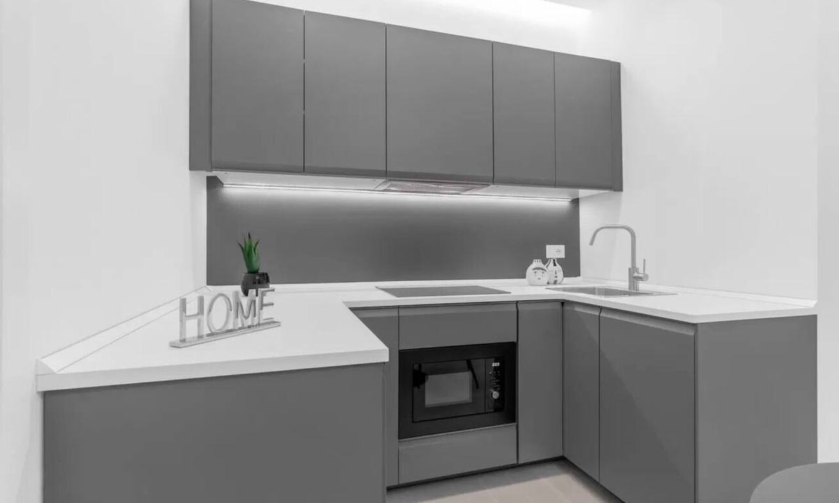 NoLo Apartment | LE23 [Cathedral-Loreto] Central Modern