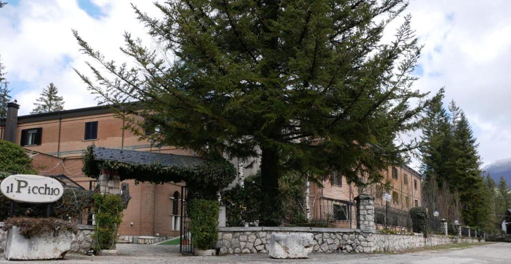 Pescasseroli Hotel | LH Albergo il Picchio