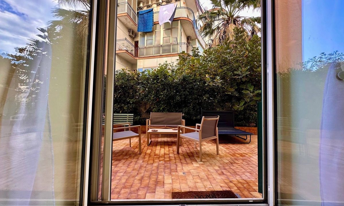 Mergellina Apartment | Life in Naples