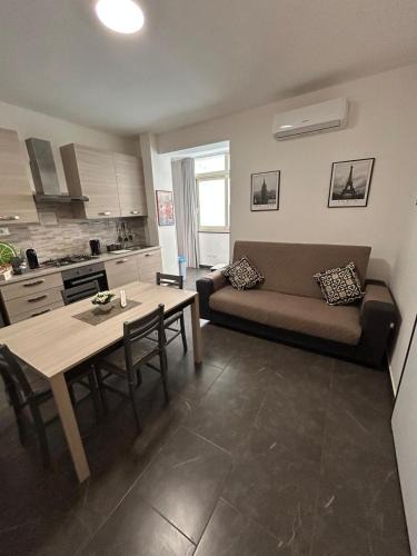 Reggio Calabria Apartment | Little House