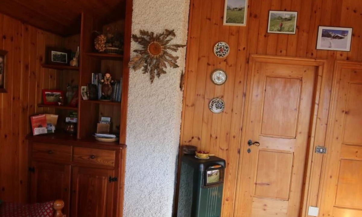 Valtournenche Apartment | 'Lo Chalet' der Balkon über dem Matterhorntal by Interhome