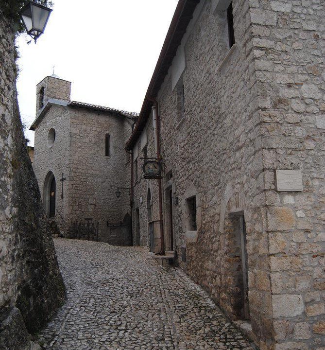 Fumone Hotel | Locanda Il Falco Nero