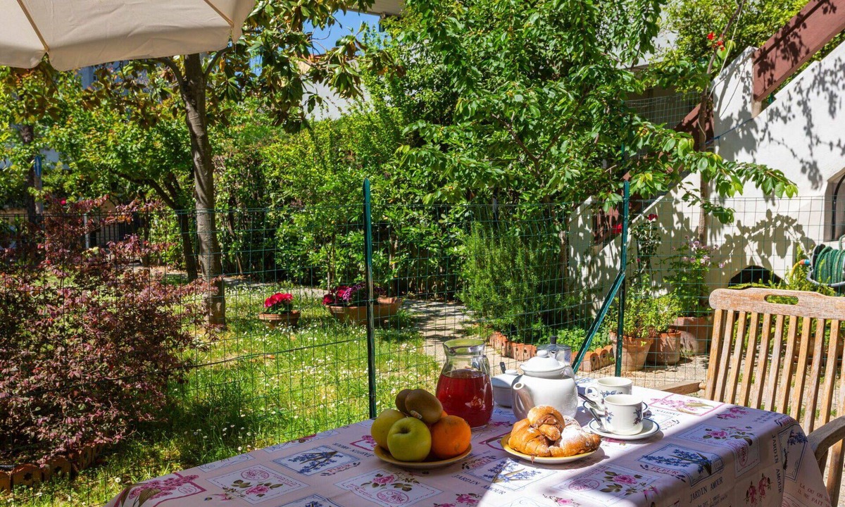 Francavilla al Mare Apartment | Lovely apartment for 4 guests with A/C, WIFI, TV and terrace
