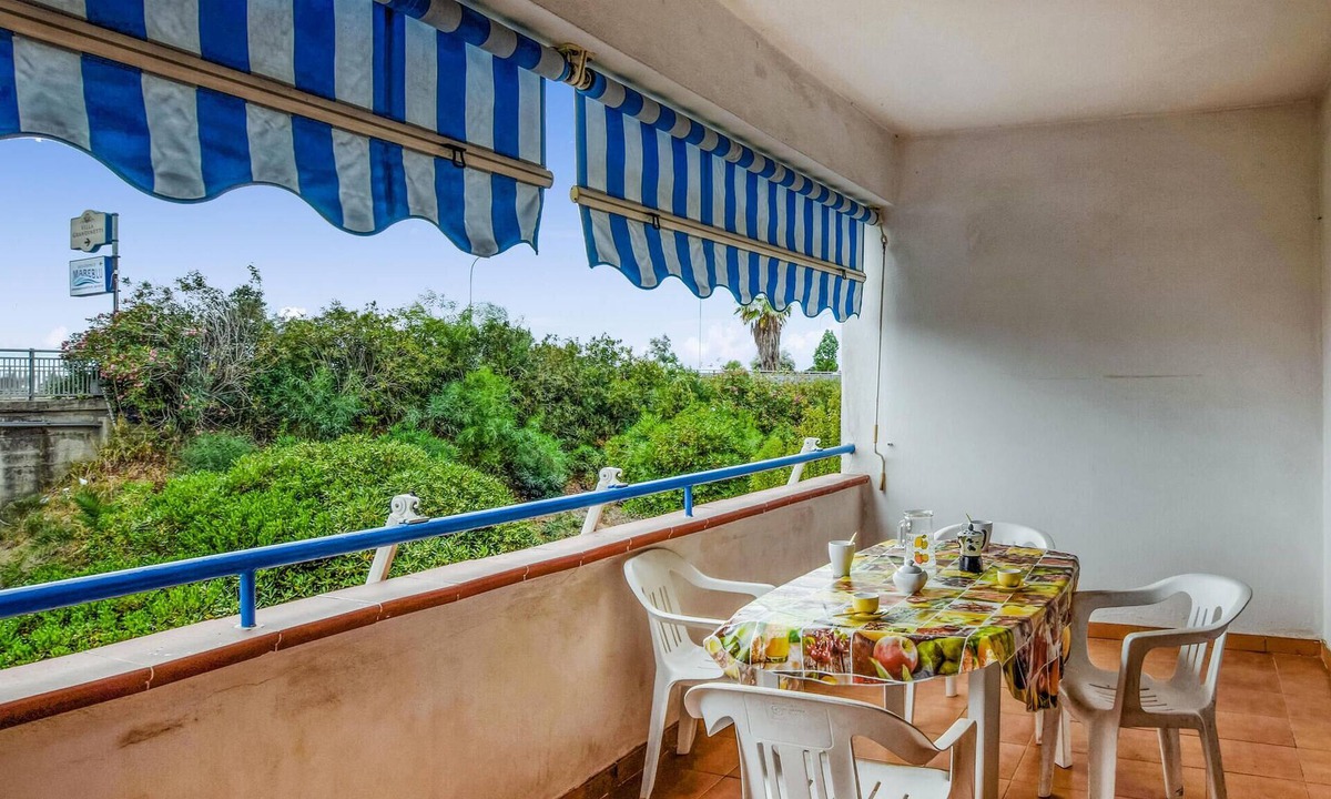 Nocera Scalo Apartment | Lovely apartment in Nocera Terinese