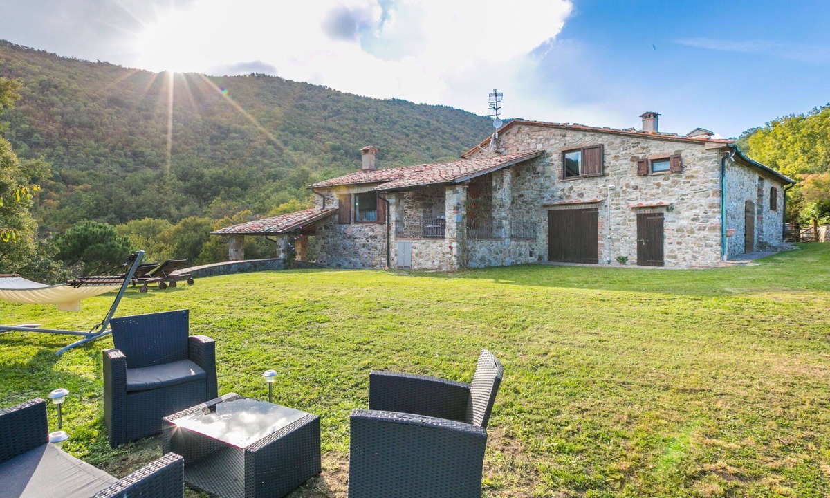 Montieri Apartment | Lovely apartment for 5 guests with WIFI, TV, terrace and pets allowed