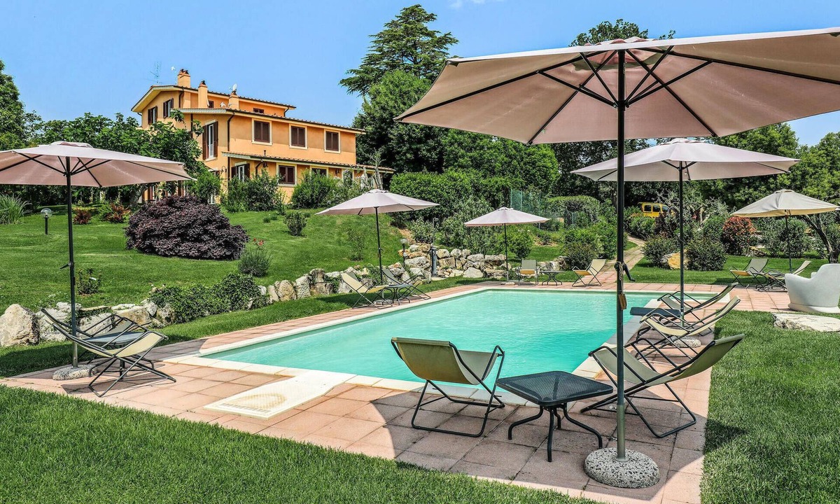 Capranica Apartment | Lovely apartment in Capranica VT