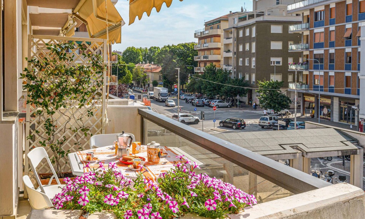 Pesaro Apartment | Lovely apartment in Pesaro with WiFi