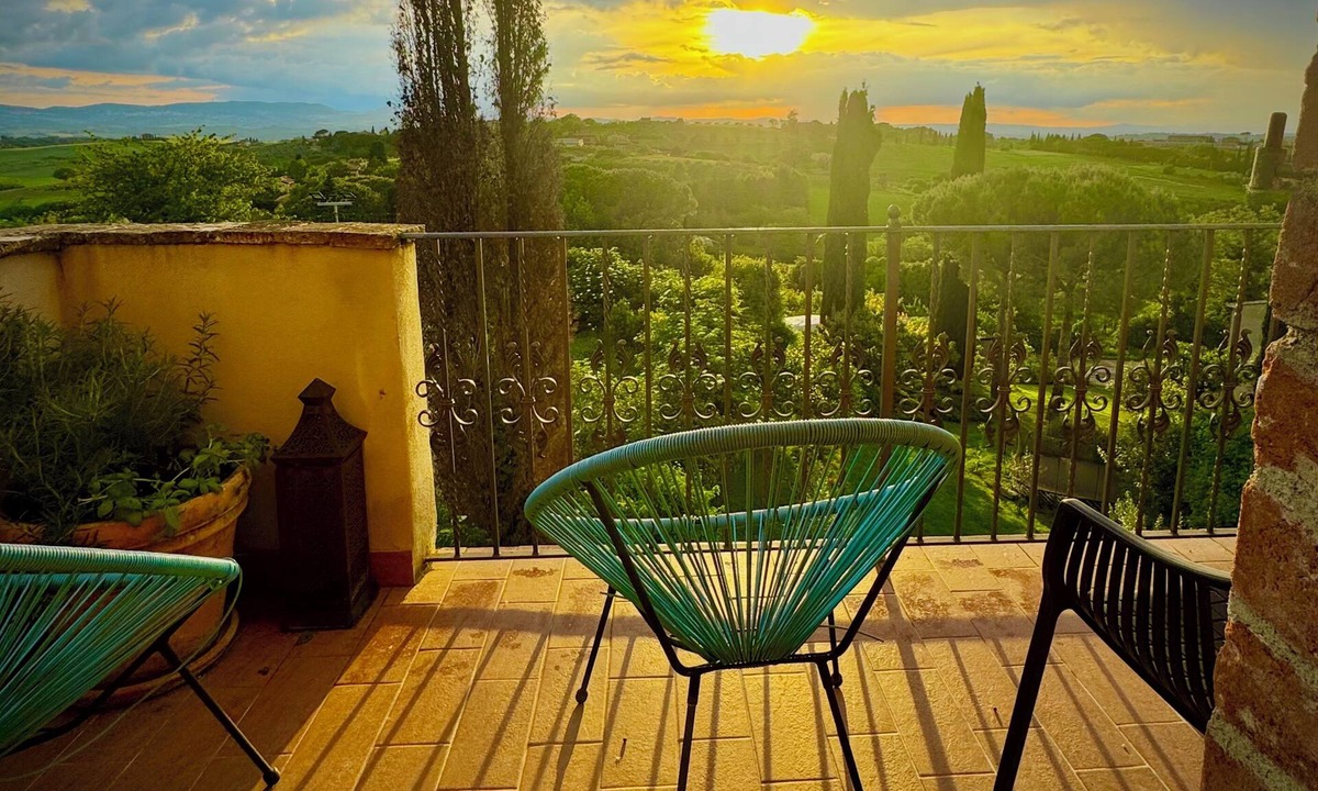 Gioiella Apartment | Lovely Apartment with Breathtaking Views in Cool Umbrian Village