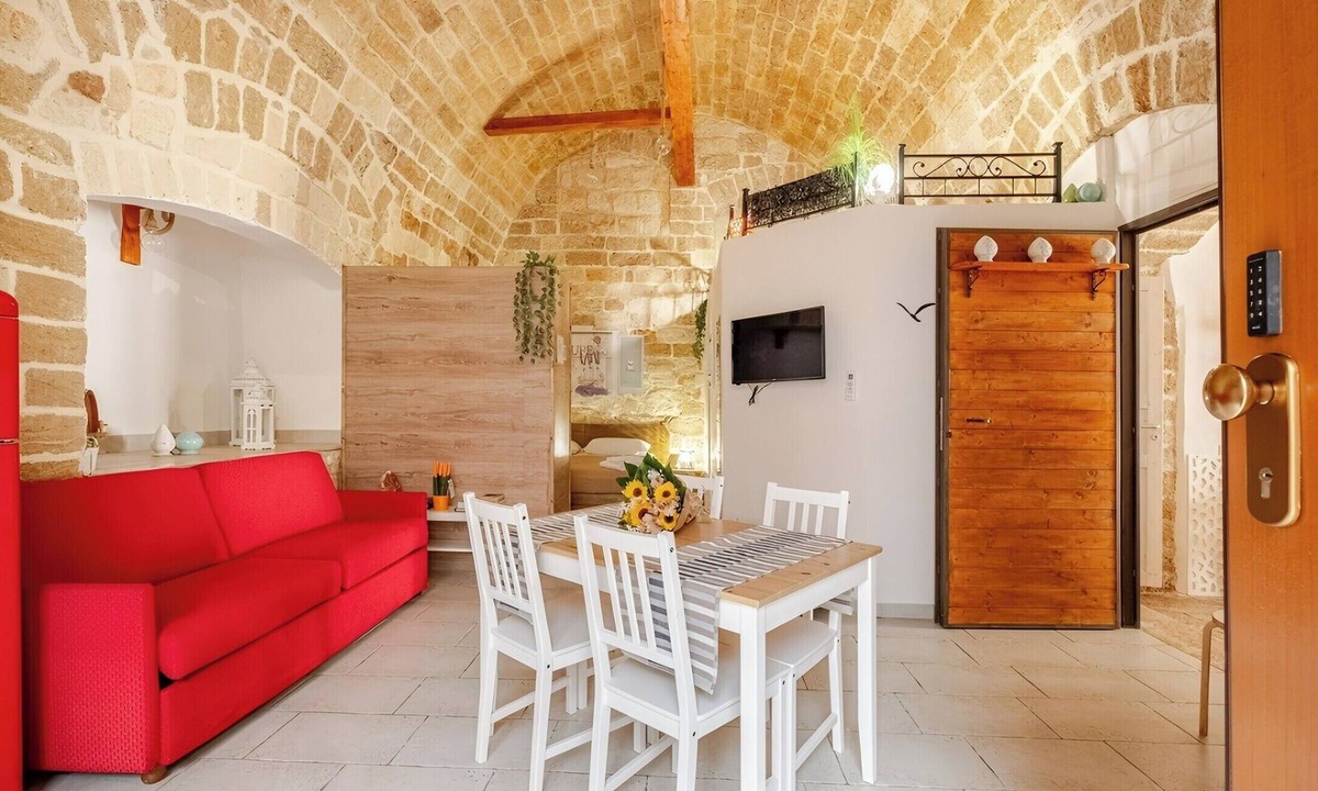 Bari City Centre Apartment | "LULLABY ROOM" APARTMENT BARI.