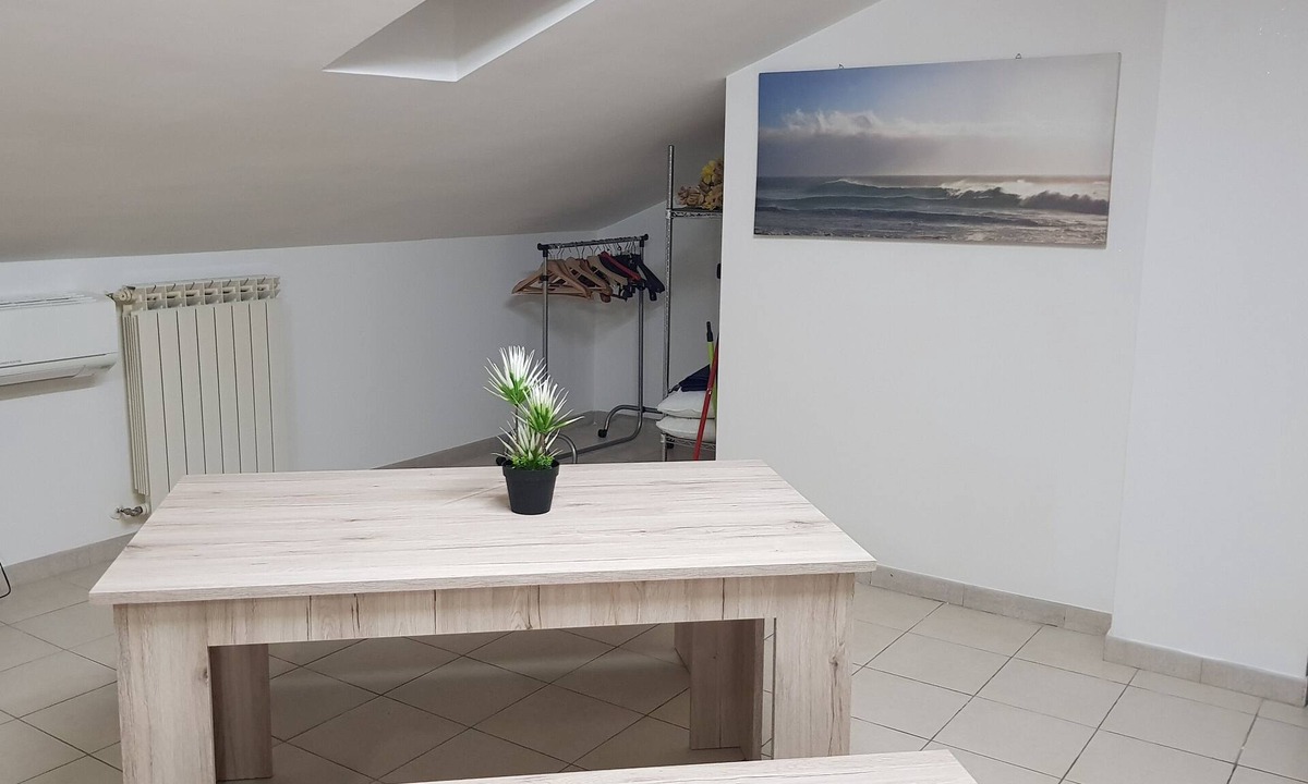 Benevento Apartment | LUMINOUS ROMANTIC ATTIC