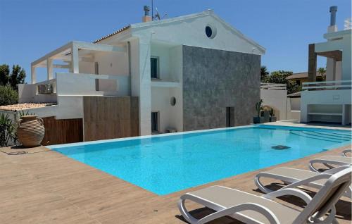 Crotone House | Luxurious Home In Crotone