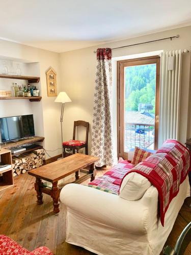 Pre-Saint-Didier Apartment | Maison Lalla