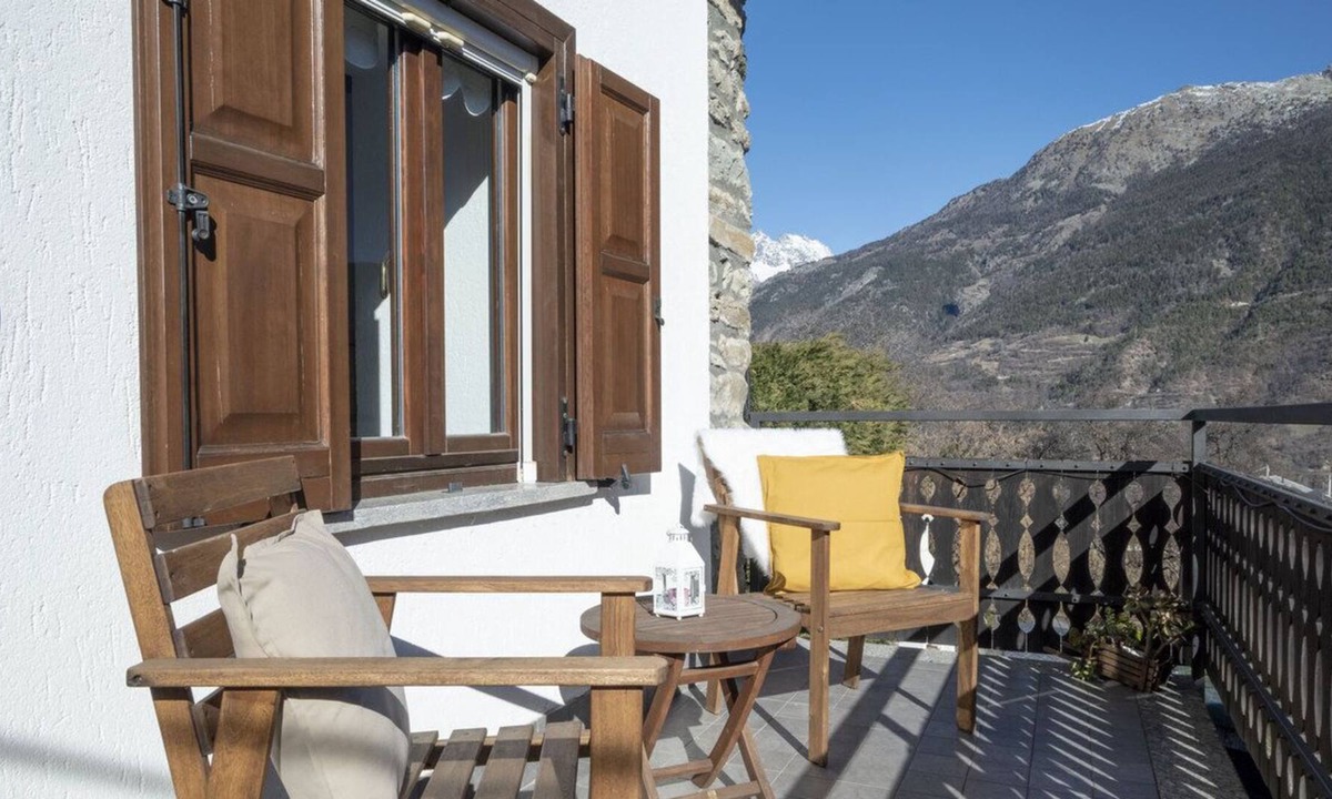 Gignod Apartment | Maison Mey - nature and relaxation just a few kilometers from Aosta
