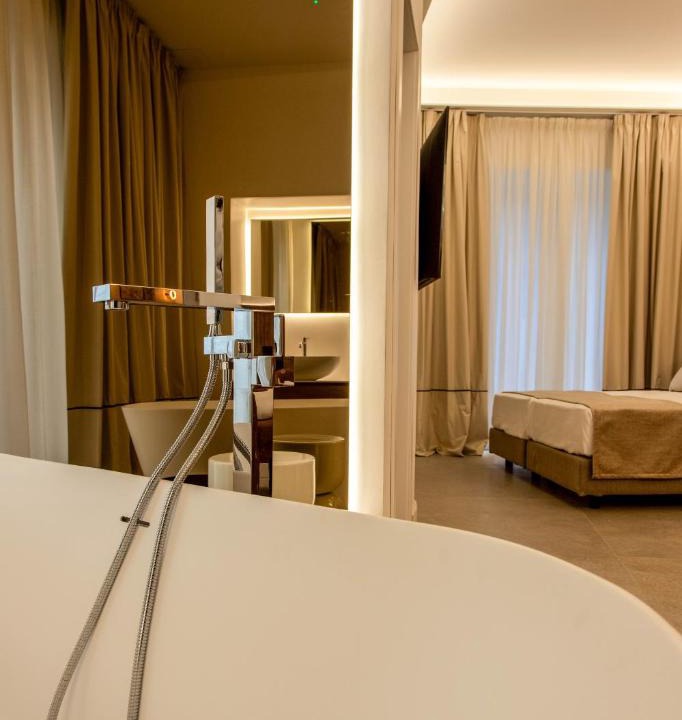 Historical Center Hotel | Mamalu - Corso Umberto 35 - Studios and Suites