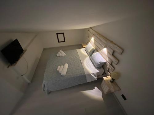 Historical Downtown Salerno Apartment | Mansarda 13
