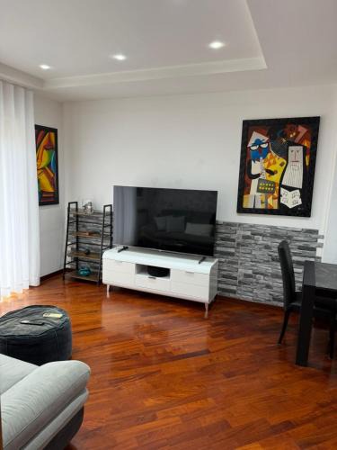 Fuorigrotta Apartment | Marebleuhouse