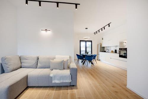 Torre a Mare Apartment | MareVista - Private Garden & Parking