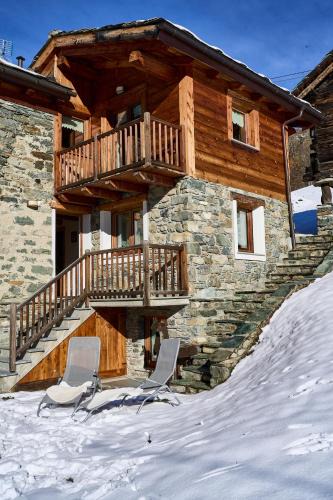 Valtournenche Apartment | MCX Vacation Rental - MAISON LOZ duplex in typical village in Valtournenche with modern comforts just 2 minutes from the cable cars!